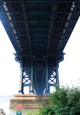 A view of the Manhattan Bridge