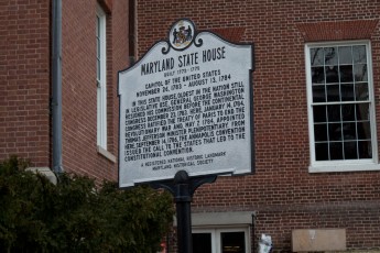A sign outside the Maryland State House.