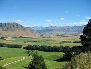 A view towards Kingston from Nevis Road