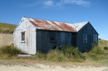 Old ski hut on Nevis Road