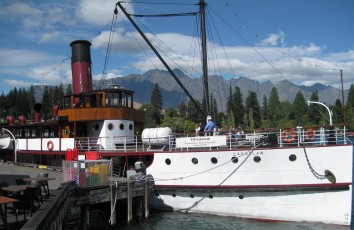 Earnslaw in the harbor