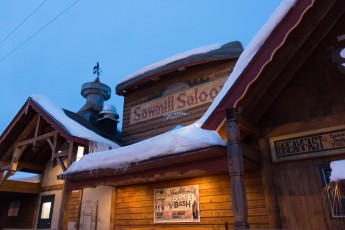 Samill Saloon